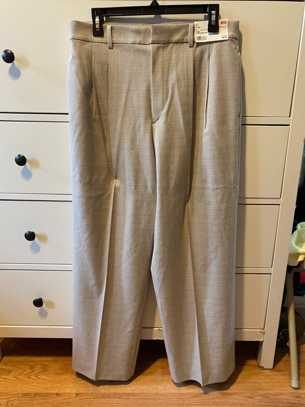 Uniqlo Men's Light Gray Plaid Dress Pants